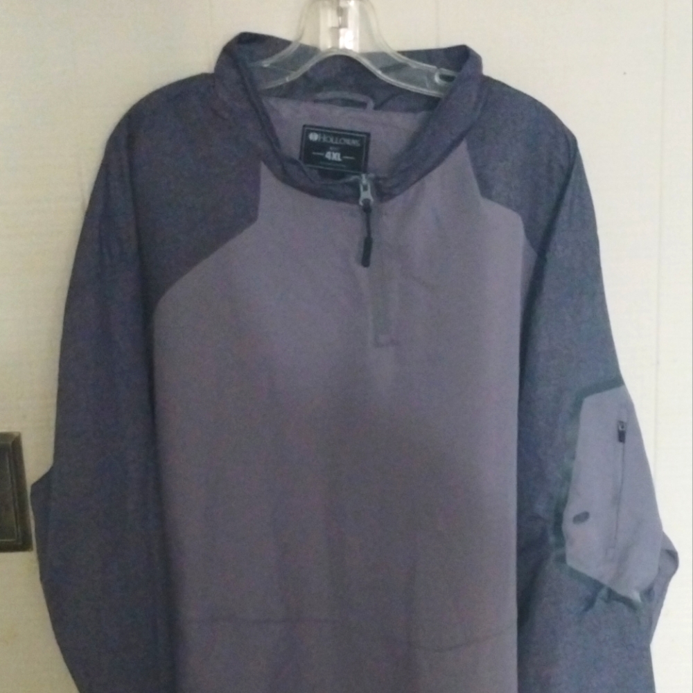 New no tag Holloway super light pull over 4xl grey pocket on left sleeve.